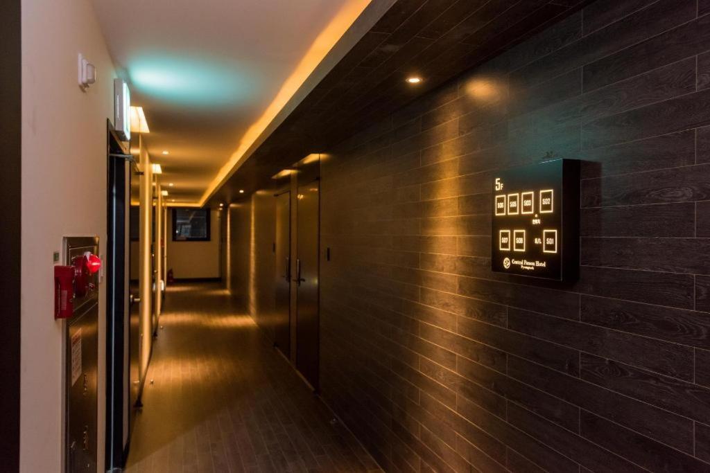 Centralperson Pyeongtaek Hotel Esterno foto